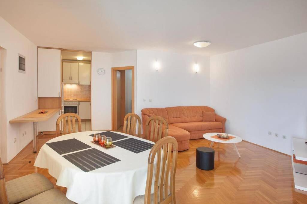 Apartment Matilda Makarska Exterior foto